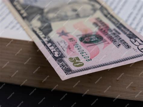 Billete de 50 dolares | Foto Premium