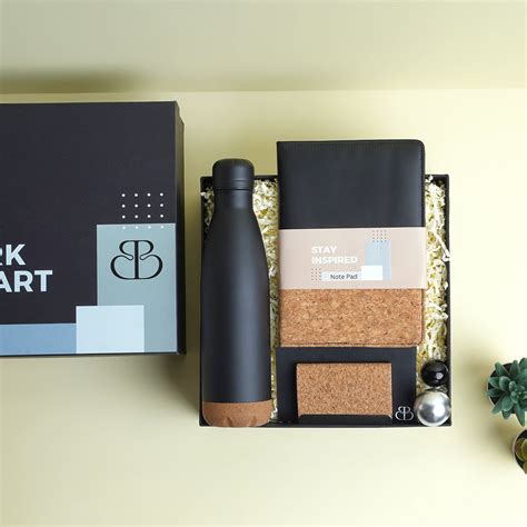 The Executive Essentials Hamper – BoxUp Luxury Gifting