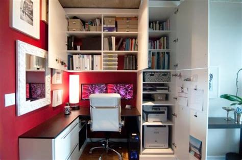 Small Office Space Organization 的图像结果