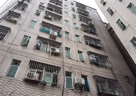 深圳城中村：农民房被改造成公寓，高昂的租金打工仔已无法承担