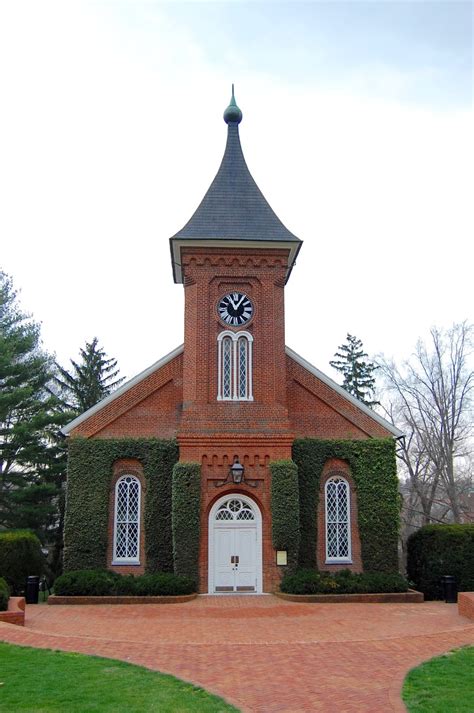 Gone Golf'in or Gone Photograph'in: Robert E Lee’s Tomb