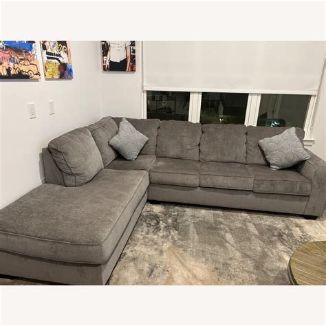 Raymour & Flanigan Sleeper Sofa w Chaise Lounge - AptDeco
