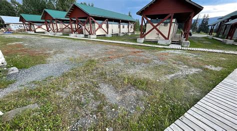 MEZIADIN JUNCTION GAS BAR & CAMP - B&B Reviews & Photos - Tripadvisor