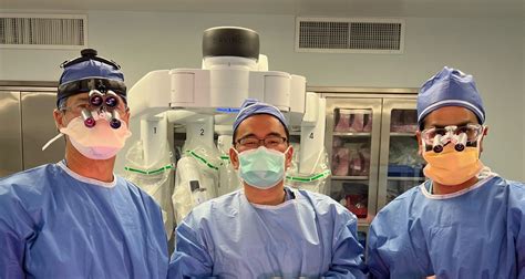 Robotic Breast Reconstruction with the DIEP Flap Procedure - Doctor Mark L. Smith