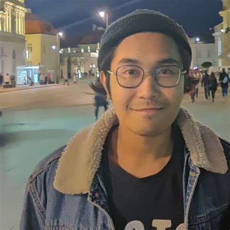 Iqbal - Indonesian teacher - ₹952/h