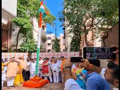 Union Minister G Kishan Reddy hoists national flag on Telangana ...