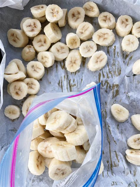 How to Freeze Bananas for Smoothies 的图像结果
