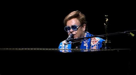 Elton John - Your Song (1970) - Música Paz y Amor