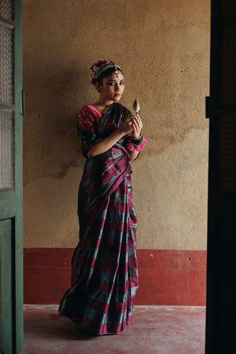 Buy Silver and Purple Stripe Tissue Saree Online | Huts & Looms