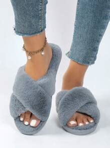 Women's House Slippers, Simple And Fluffy Bedroom Slippers | SHEIN USA