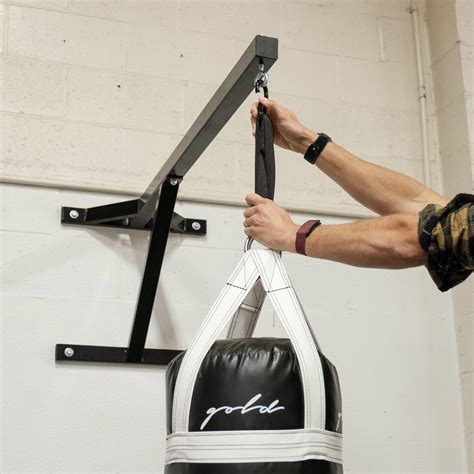 How to Hang Your Heavy Bag for Boxing - Gold BJJ