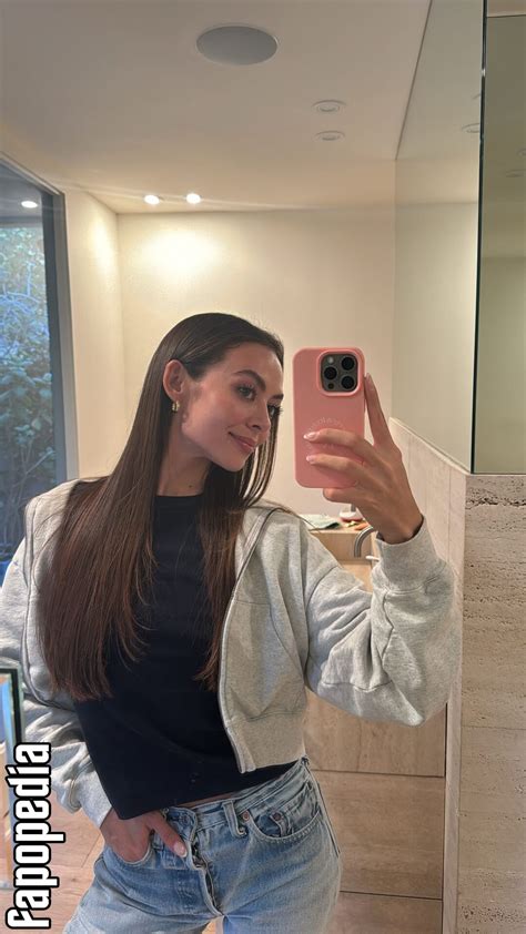 Emily Oberg Nude Leaks - Photo #5075576 - Fapopedia