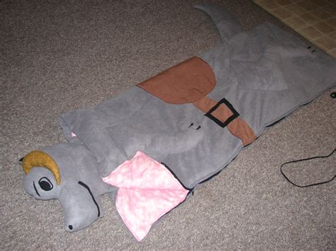 Homemade Tauntaun Bag (Sleeping Bag Mod) : 6 Steps (with Pictures ...
