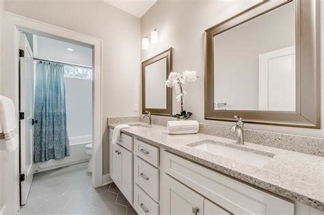 Bathroom Remodels - Showcase Contracting Group - Jacksonville, FL