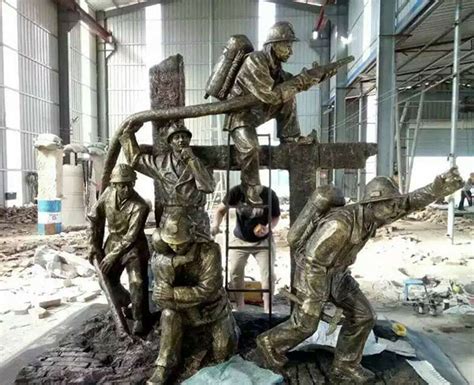 消防队雕塑-玻璃钢雕塑-合肥瑞天雕塑艺术有限公司