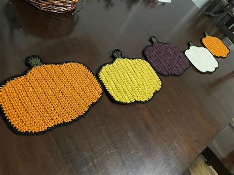 Image result for Easy Fall Table Runner Patterns