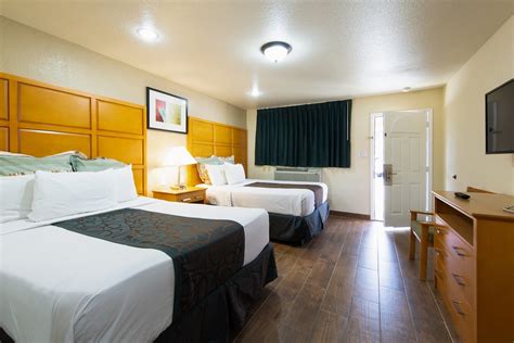 Travelodge by Wyndham Merced Yosemite | Merced, CA Hotels
