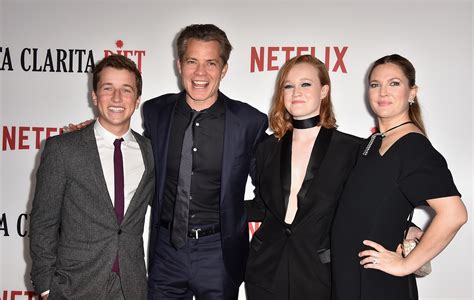 It appears a reason why Netflix cancelled 'Santa Clarita Diet' has now ...