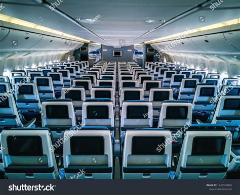 Economy Class Sign 的图像结果