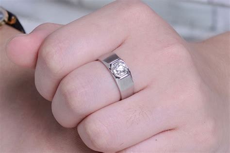 男士戒指多少克合适 一般戴多大号的戒指 - 中国婚博会官网