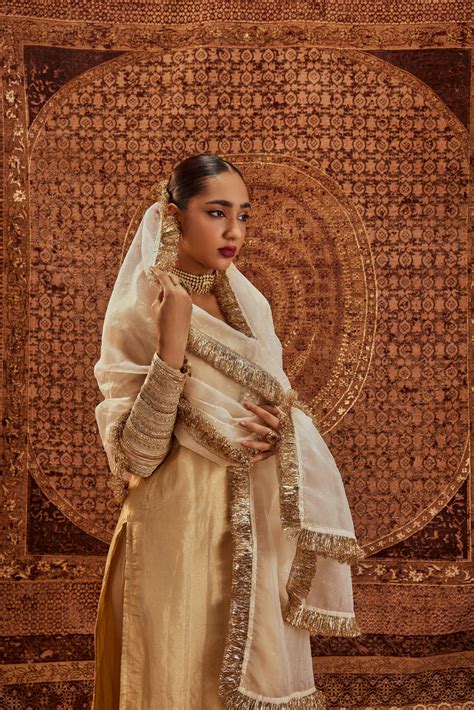 Ghazal Kurta Set – Roze