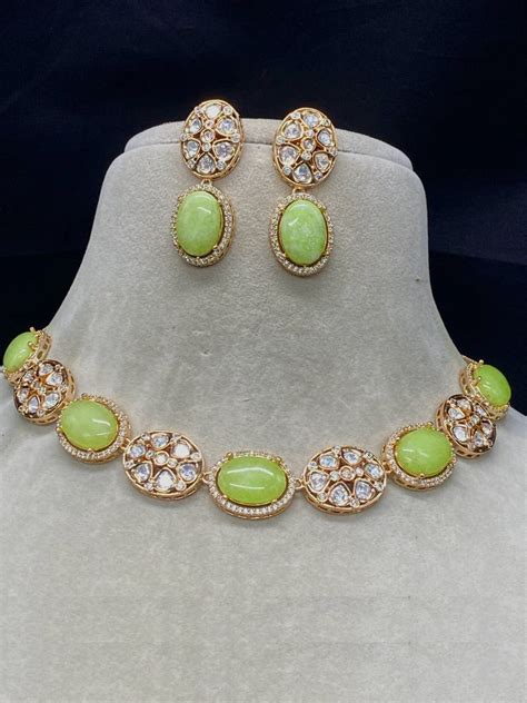 RIYA MINT KUNDAN JEWELLERY SET – HOUSE OF PRANIV