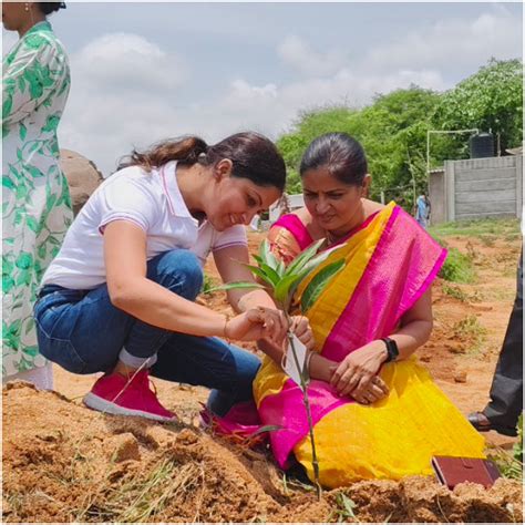 Dr. Shilpi Reddy Foundation & KIMS Hospital: Celebrating The Birth Of ...