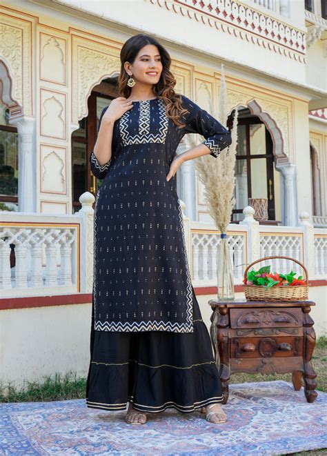 Buy Kurtas and Kurtis Online for Women at Yash Gallery - Elevate Your ...