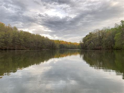 Paddling on Triadelphia Reservoir this evening. 4/16/2023 : r/maryland