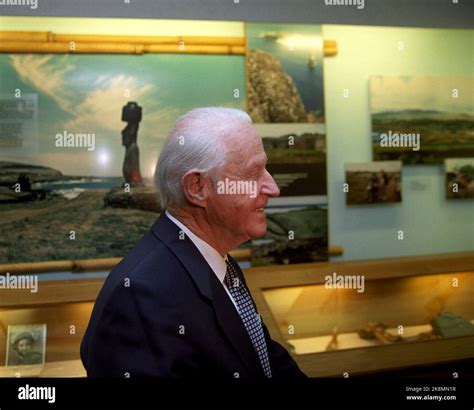 Knut falch ntb alone profile hi-res stock photography and images - Alamy