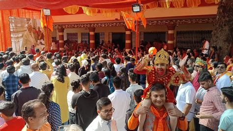 Ram Temple Consecration INDORE: Mayor Distributes Sweets In Slum ...