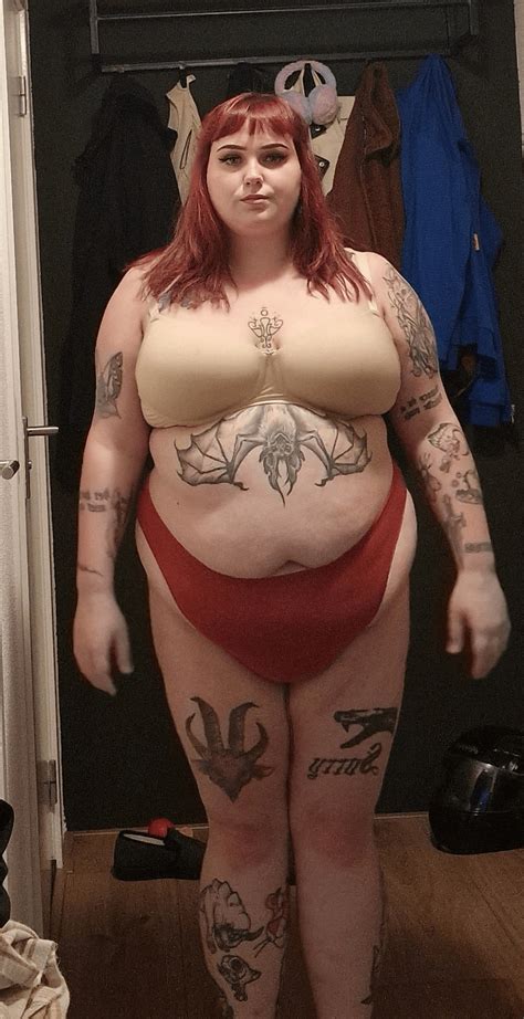 1,5 month post-op & 24lbs/11kg down : r/gastricsleeve