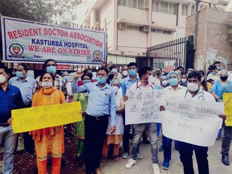 Doctors, health workers under NDMC now want 'permanent solution' for ...