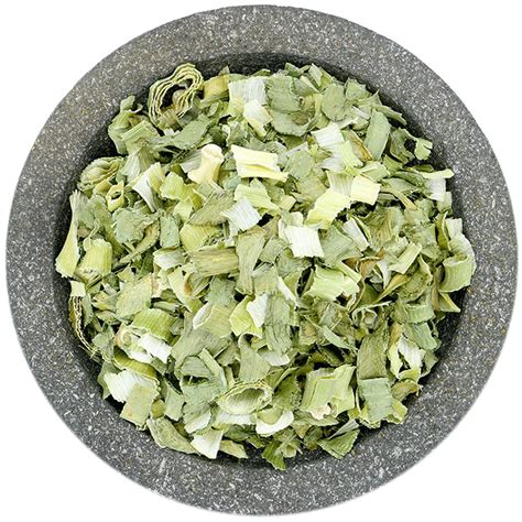 Manufacturer, Supplier & Exporter of Dehydrated Cabbage Flakes