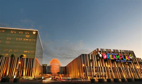 City of Dreams Manila | People Asia