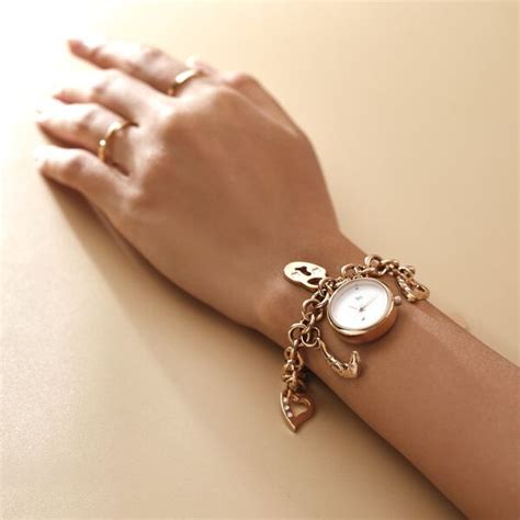 Buy Online Fastrack Vyb Siren Quartz Analog White Dial Rose Gold Color ...