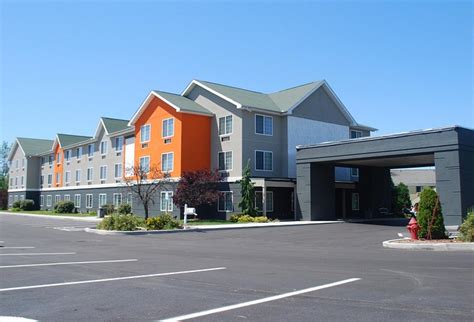 BEST WESTERN ERIE INN & SUITES - Hotel Reviews, Photos, Rate Comparison ...