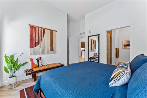 Gallery | Luxury Apartments in Denver CO | Aura Arts District