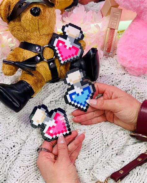 Eve Iris (@eveirisart) • Instagram photos and videos