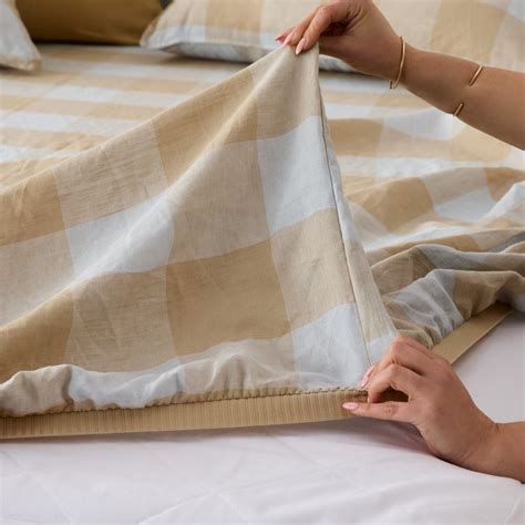 Eve Linen - Riley Gingham Bed Sheets | Sheet Society