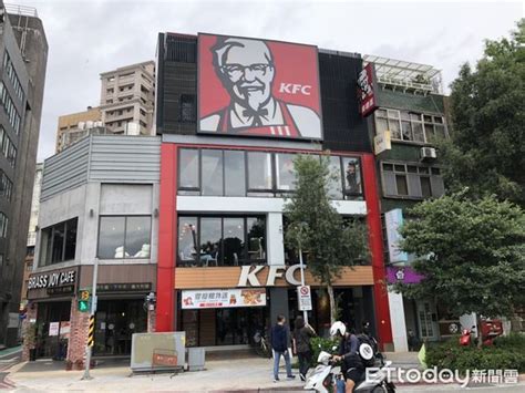 KFC肯德基狂迷爆食1,000間分店！最好食及難食炸雞在亞洲 香港竟然榜上有名 | 飲食熱話 | 新假期