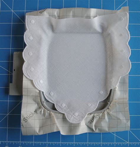 How to Clean Machine Embroidery Hoops 的图像结果