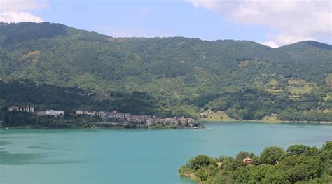 LAGO DEL TURANO (2025) All You Need to Know BEFORE You Go (with Photos ...