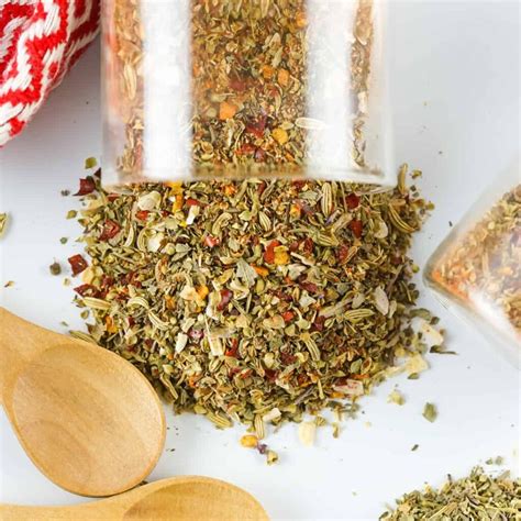 20 Best Pizza Seasoning Recipes to Try - Pizzaware