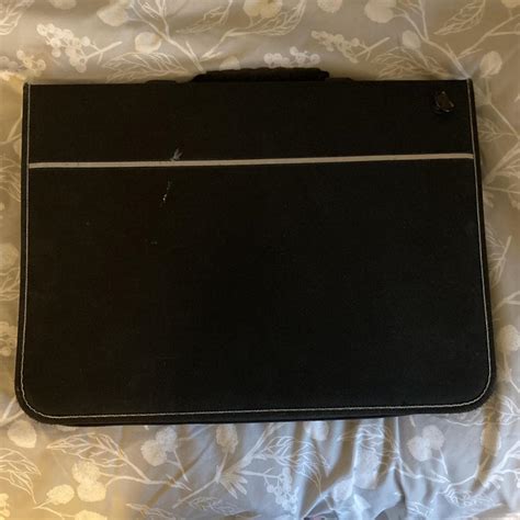 Art portfolio folder I used in GCSE and... - Depop