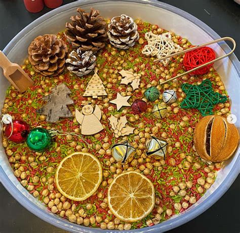 Christmas-Themed Fine Motor Activities For EYFS | Blog