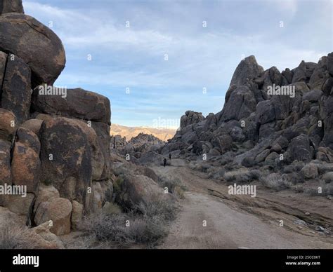 Scenic View of Alabama Hills National Scenic Area in Lone Pine ...