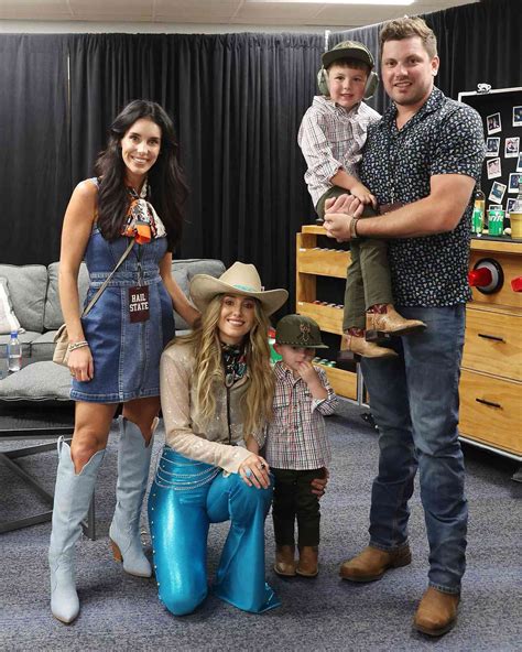 All About Lainey Wilson's Sister Janna Wilson Sadler