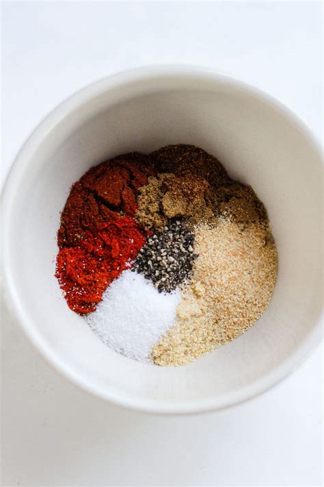 5-Minute Homemade Fajita Seasoning - Hannah Magee RD