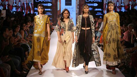 Your Ultimate Guide to Lakme Fashion Week 2024 – Pashtun Collections